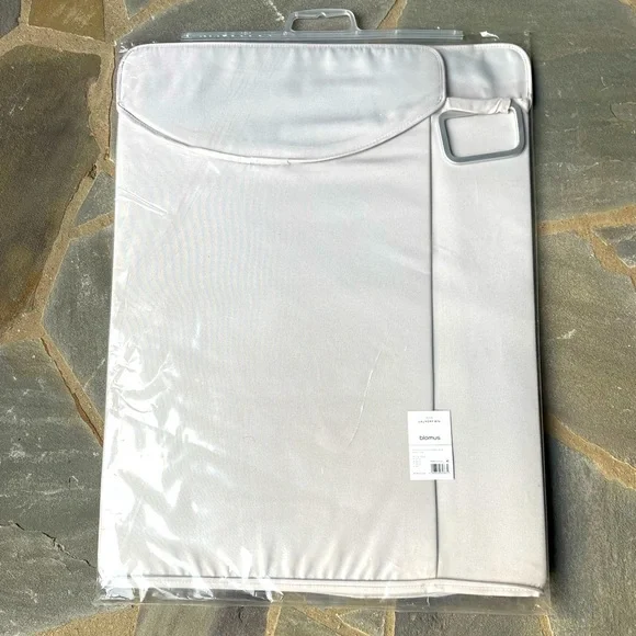 Blomus- Frisco Laundry Bin in Sand